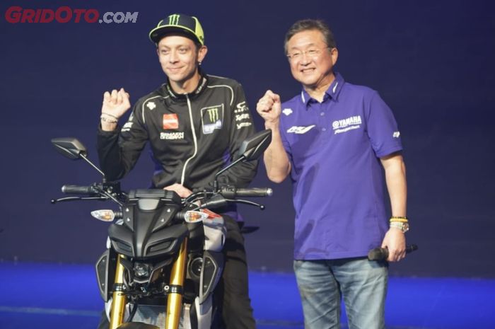 Valentino Rossi turut memperkenalkan Yamaha MT-15 di Indonesia.