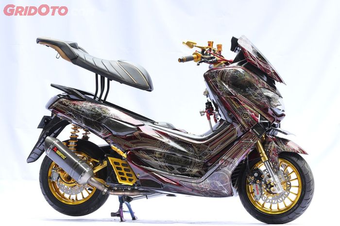 Bodi Yamaha NMAX terlihat futuristik dengan motif dan komponen yang terpasang