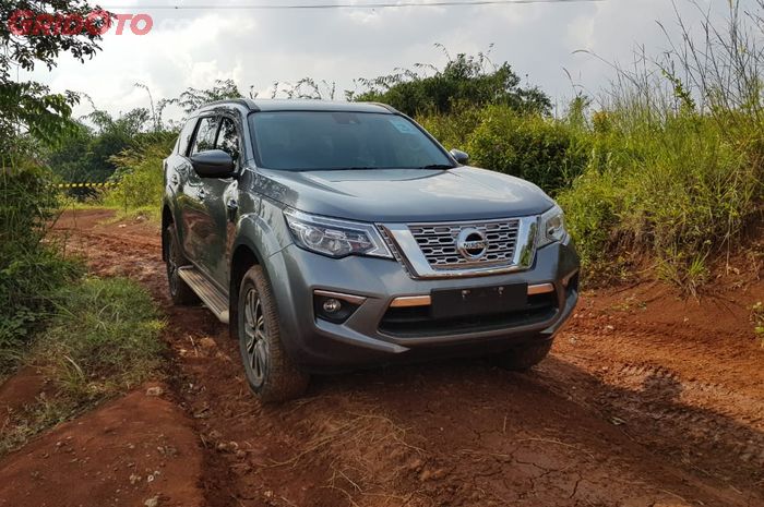 GridOto.com Mencoba Nissan Terra di Medan Off-Road Medium