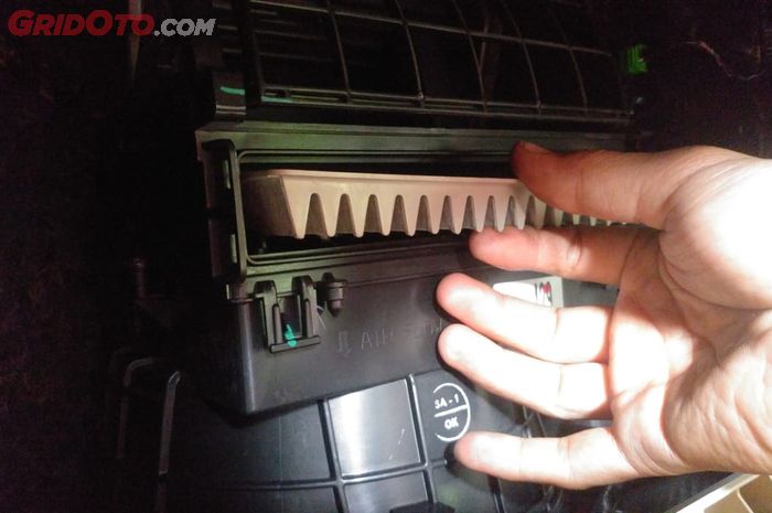 ilustrasi filter AC mobil bekas jarang dibersihkan