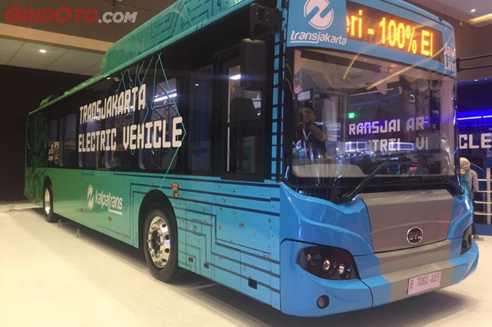 Bus Listrik Transjakarta di BusWolrd Southeast Asia JI Expo Kemayoran
