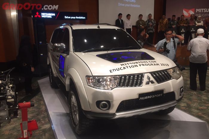 Salah satu unit mobil Mitsubishi Pajero Sport yang akan di donasikan.