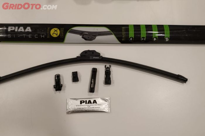 PIAA Si-Tech Silicone Wiper yang mampu memberikan efek daun talas