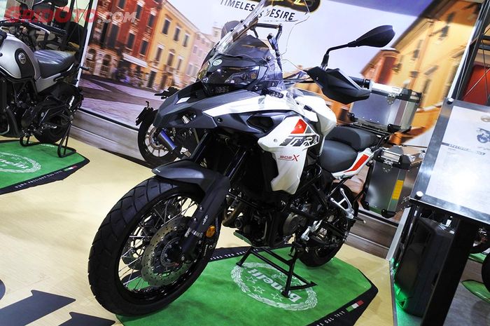 Ilustrasi Benelli TRK 502X