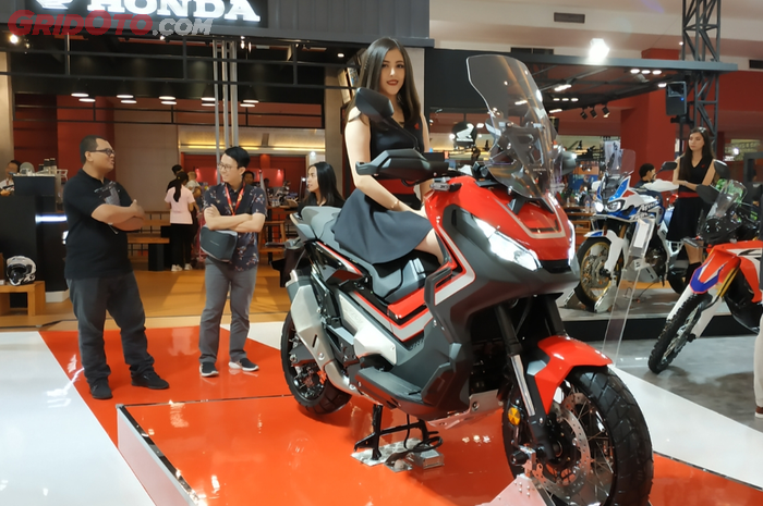 Honda X-ADV yang diperkenalkan di ajang IIMS 2019.