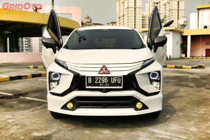 Mitsubishi Xpander dimodif pakai pintu gunting, belum motorized