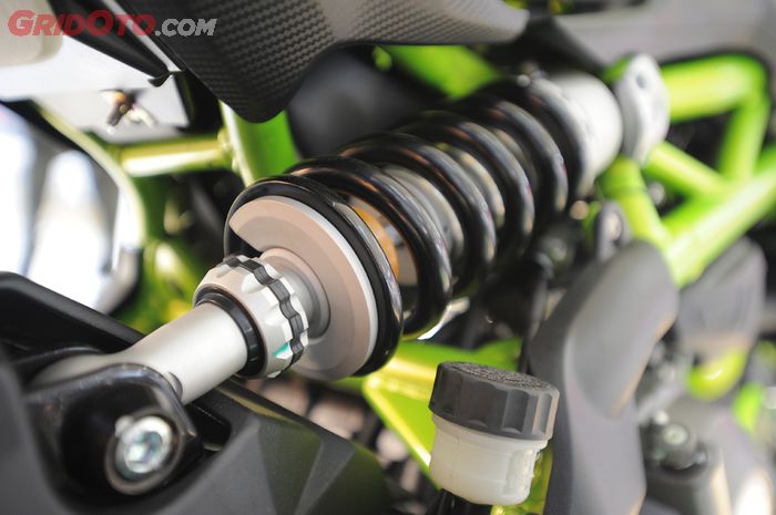 Seting Sokbreker Belakang Benelli TnT 249S, Langsung Terasa Bedanya