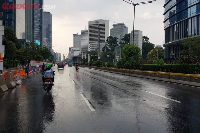 Suasana Jalan Jenderal Sudirman Jakarta di H+2 Lebaran
