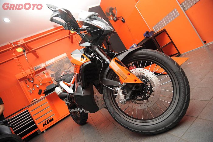 ktm 790 adventure motor