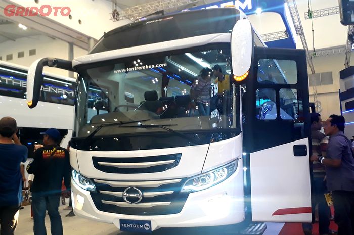 Hino Bus RN 285 Air Suspension