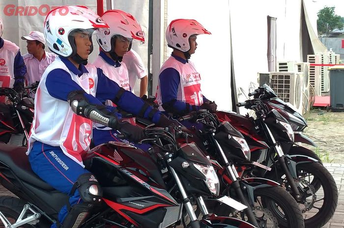 Motor-motor yang dipakai di Astra Honda Safety Riding Instructor Competition