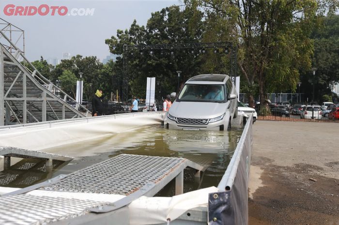 Banyak Elektrikal Apakah SUV Mewah Range Rover Bisa Buat 