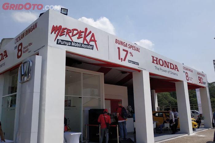Booth Honda di Otobursa Tumplek Blek 2019.