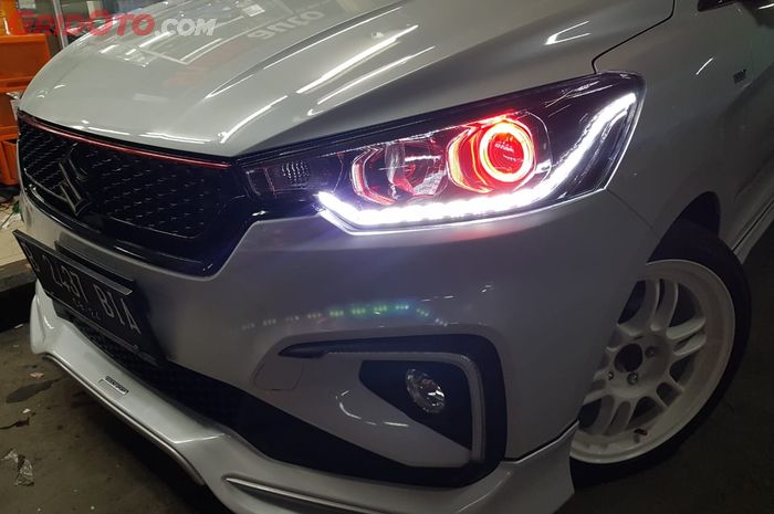 Wajah Beda Suzuki  Ertiga  Sport Pasang Angel Eyes dan DRL 