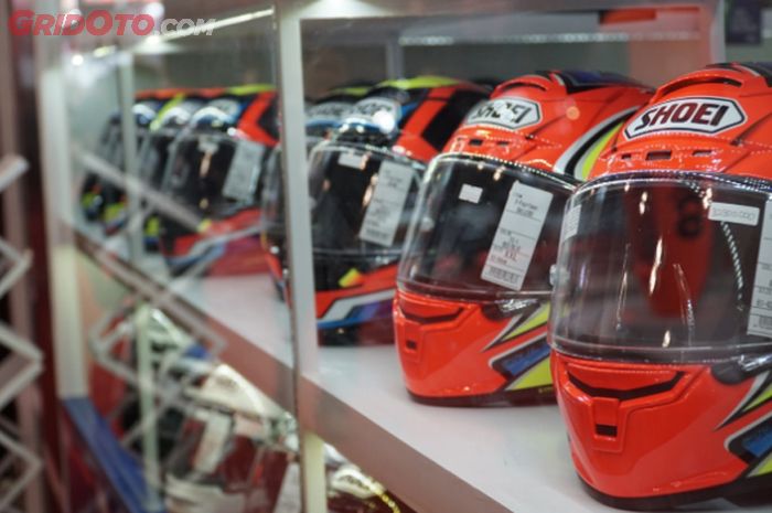 Tips memilih helm Shoei yang asli SNI