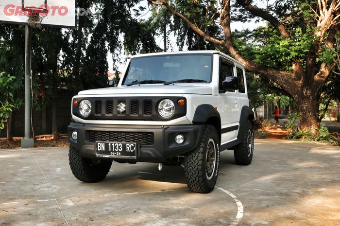 Modifikasi Suzuki Jimny baru main audio SQ OEM look