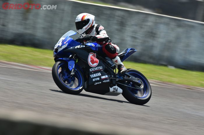 Aksi Dimas Pradopo ikut balap Yamaha Endurance Festival 2019