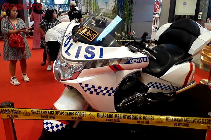 Victory Vision, moge yang digunakan untuk pengawalan Presiden Indonesia, Joko Widodo di pameran Road Safety Policing