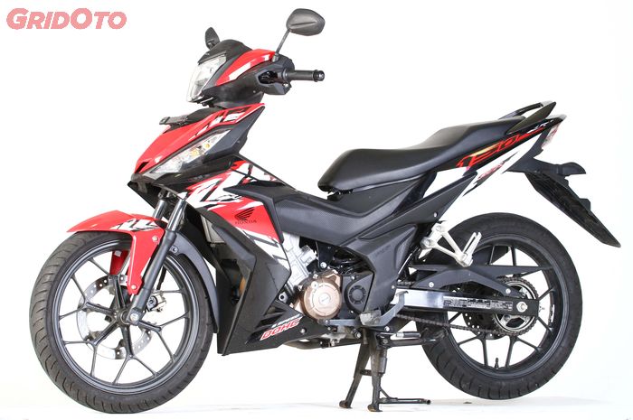 Honda Supra GTR V2 giá 56 triệu mạnh hơn Honda Winner X Xefun