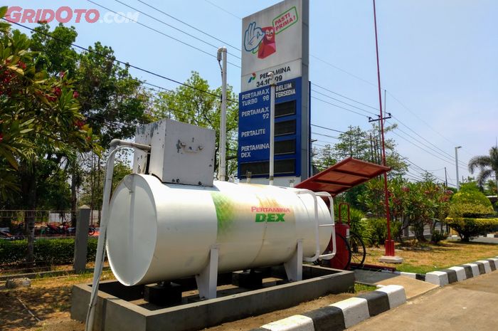 Tangki yang dipakai untuk menyimpan BBM Pertamina Dex.