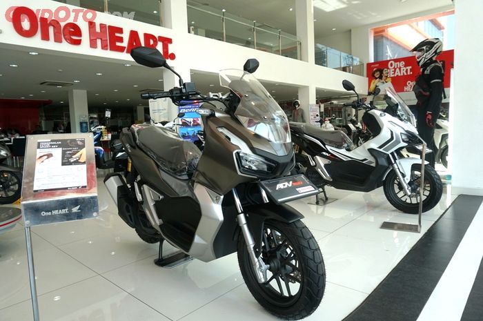 Honda ADV150 di showroom Main Dealer Astra Motor Bali