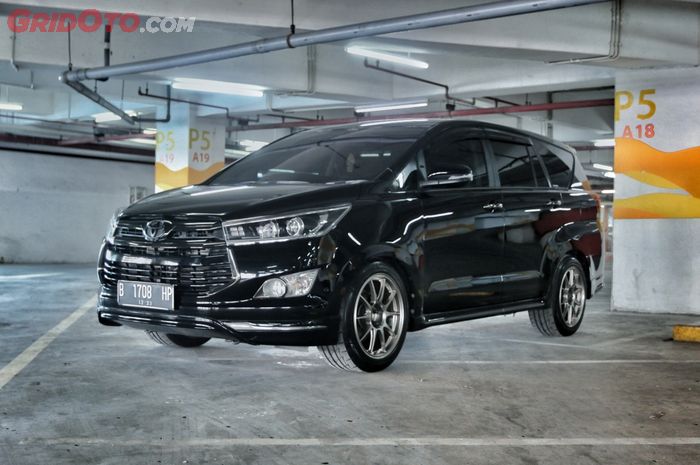 ILUSTRASI Toyota Kijang Innova Reborn tipe V diesel