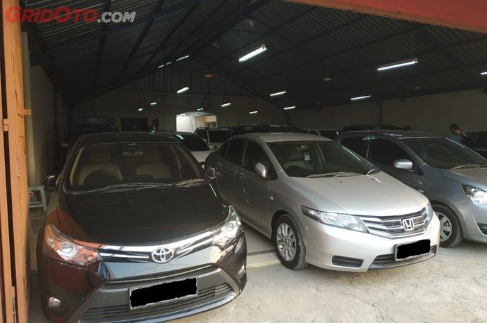 Ilustrasi showroom mobil bekas