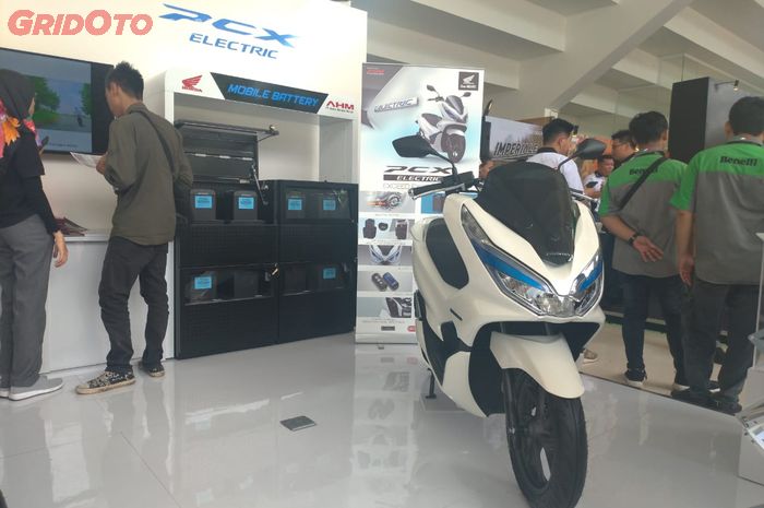 Honda PCX Electric di ajang IIMS Motobike 2019.