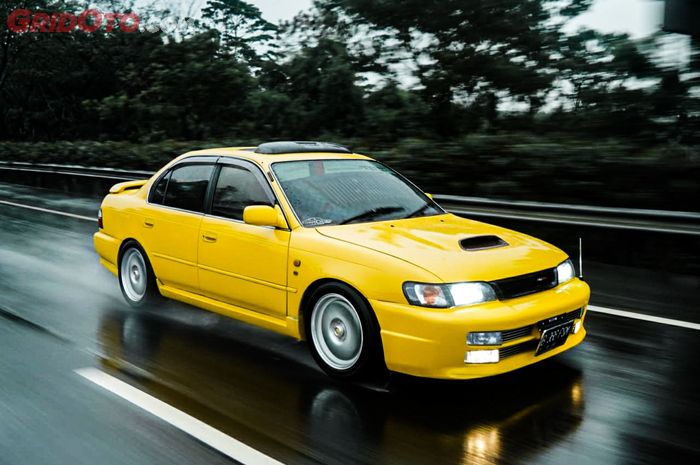 Toyota Great Corolla kuning milik bos bengkel power steering