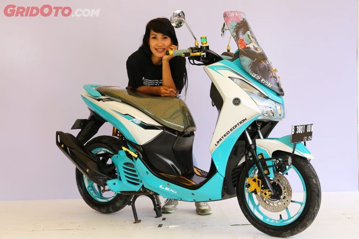 Siti Farida, pemilik Yamaha Lexi ikut dalam kelas Daily Use Customaxi Yamaha