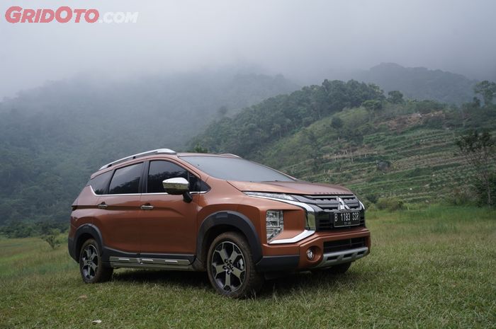 Mitsubishi Xpander Cross Premium Package