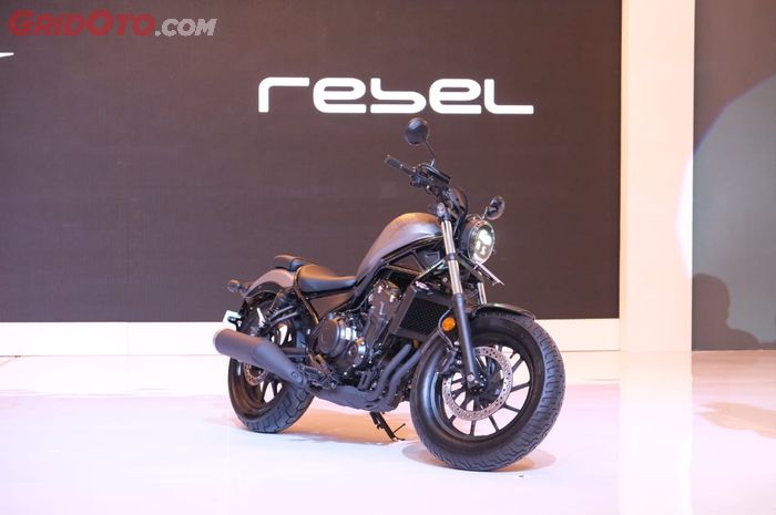 Motor cruiser Honda Rebel model terbaru yang dibawa PT Astra Honda Motor.