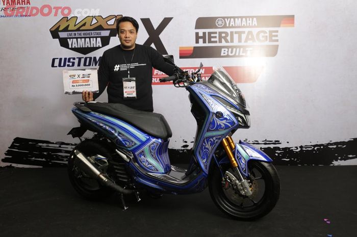 M. Yasser dengan Yamaha Lexi S bergelar Master miliknya 