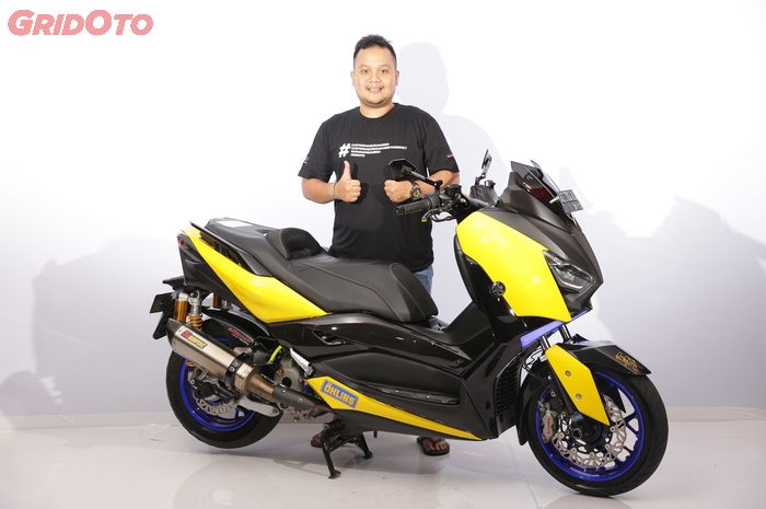 Muhammad Wahyu Nugraha dengan Yamaha XMAX Best Racing Look miliknya