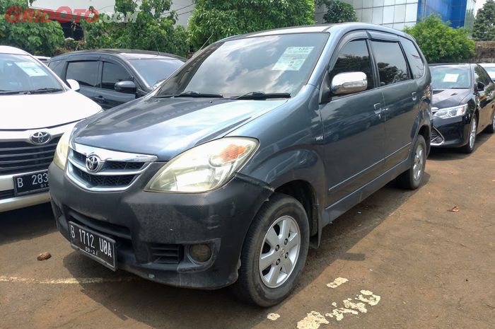 Tampang mobil Toyota Avanza G 1.3 yang dilelang dengan harga nyaris Rp 1 miliar.