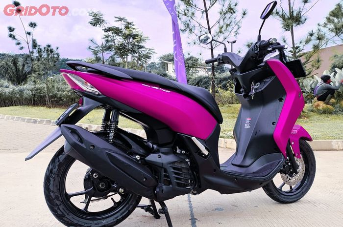 Yamaha Lexi pakai dual sokbreker