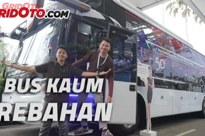 Sleeper bus buatan karoseri Laksana