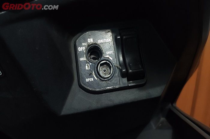 Ilustrasi kunci kontak motor matic Honda BeAT