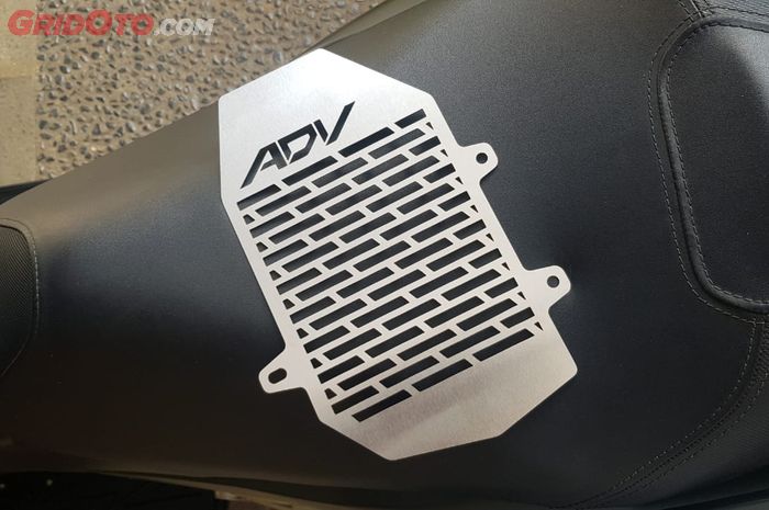 Cover radiator Honda ADV150 Thailand pakai bahan aluminium CNC