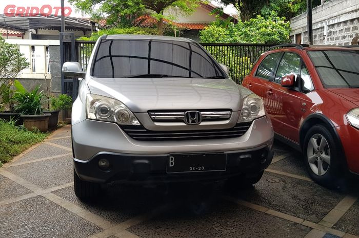 Ilustrasi lampu mobil bekas menguning