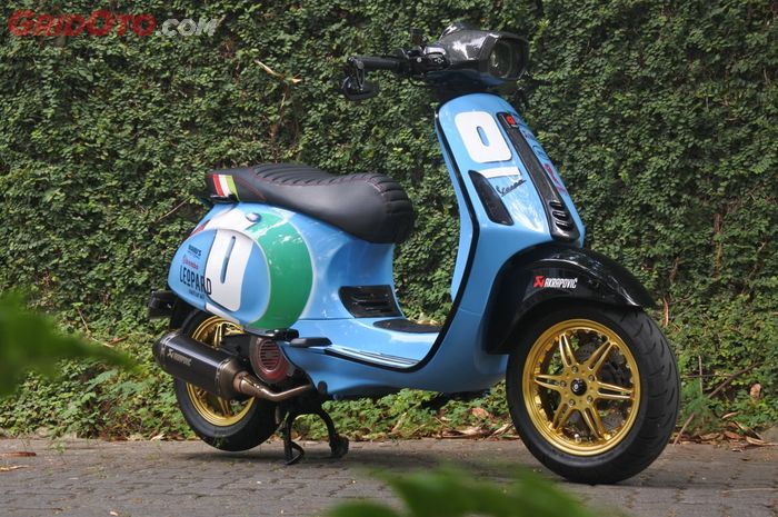 Modifikasi Vespa Sprint bertabur part hedon, berani pakai airbrush!