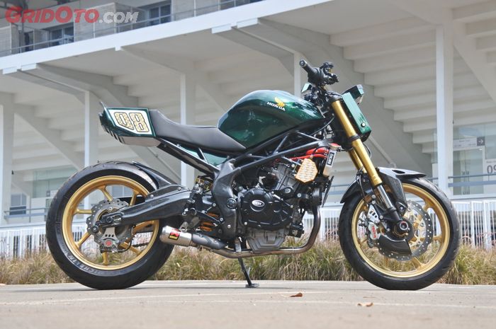 Bosan Nunduk Modifikasi Honda Cbr250rr Dirombak Ala Street Tracker Gridoto Com