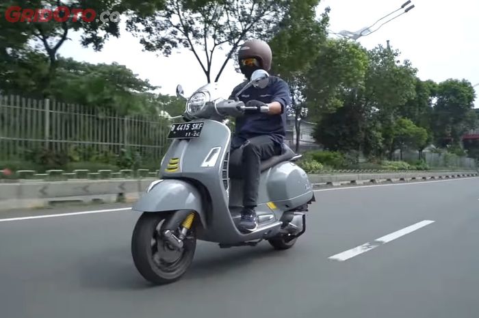 Vespa GTS 300 Super Tech