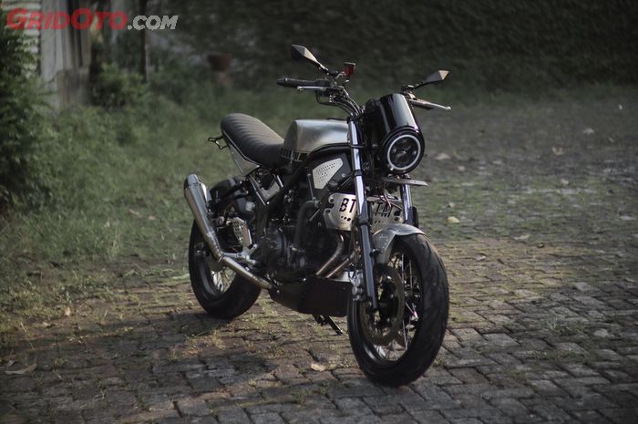 Yamaha MT-25 street tracker ini pakai double disc di depan, gagah!