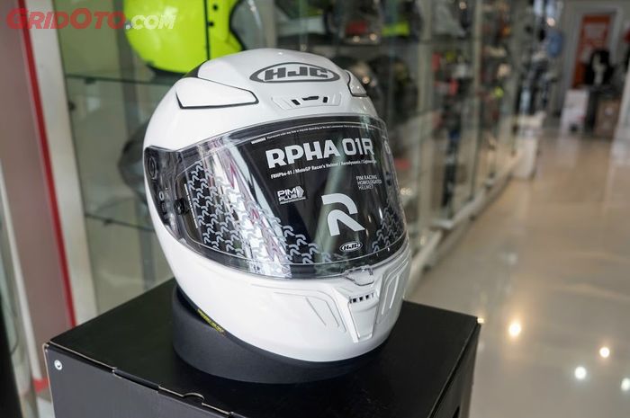 HJC RPHA 01R, helm andalan para pembalap termasuk pembalap MotoGP.