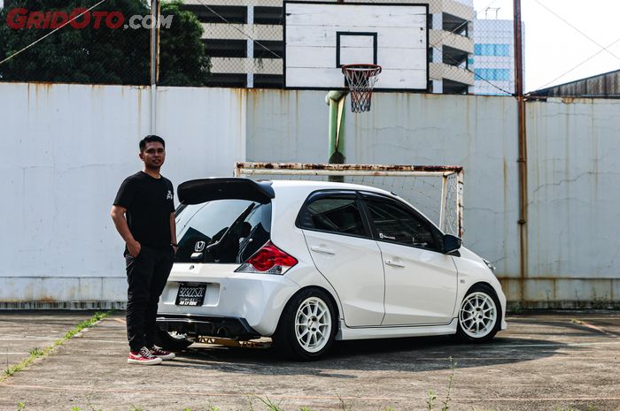 Modifikasi Honda Brio Lama Ini Juga Main Mesin Dan Kabin Racing Gridoto Com
