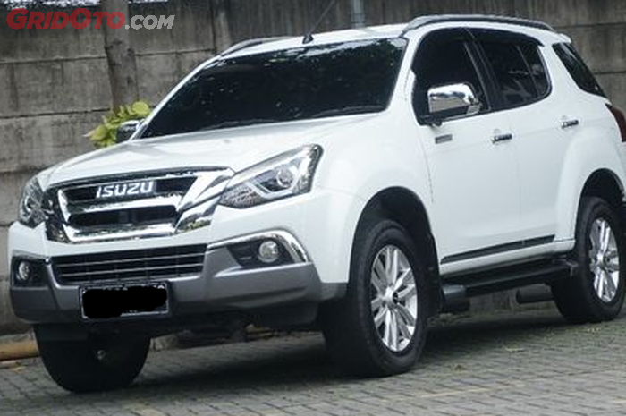 Cận cảnh Isuzu MUX đối thủ của Toyota Fortuner  CafeAutoVn