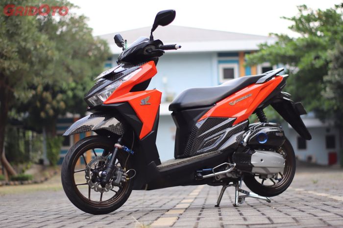 Modifikasi Honda Vario 125 pilih tampil sporty maksimal berkat carbon kevlar sob!