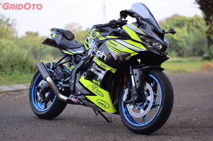 Upgrade sektor pengereman di Ninja ZX-25R standar, ngga kalah mumpuni dari versi ABS/SE 