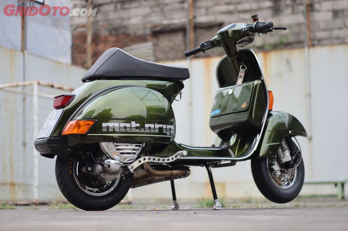 Mantap pilih warna 'Phyton Green, Vespa Exclusive 2 ini tampil berkarakter.